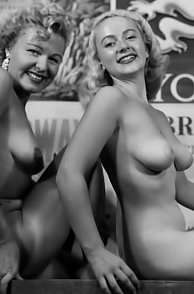 Nude Vintage Blonde Women Posing Together